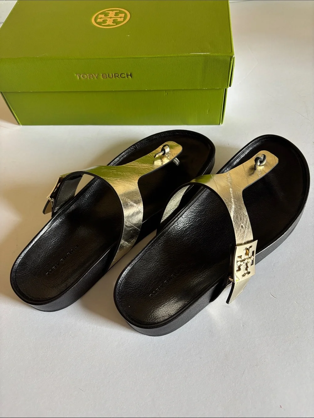 Tory Burch Mellow Thong Sandals In Black